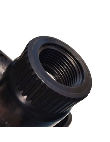 VALVULA PP CON ESFERA METALICA 1"